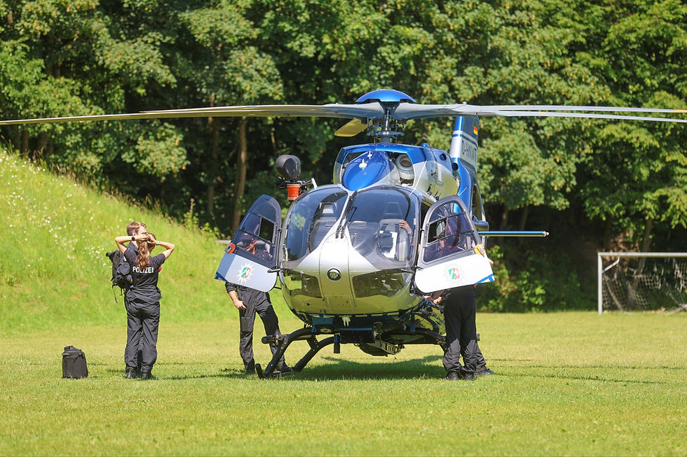 (RS) Tauchergruppe und Fliegerstaffel übten in Freizeitpark Kräwinkel