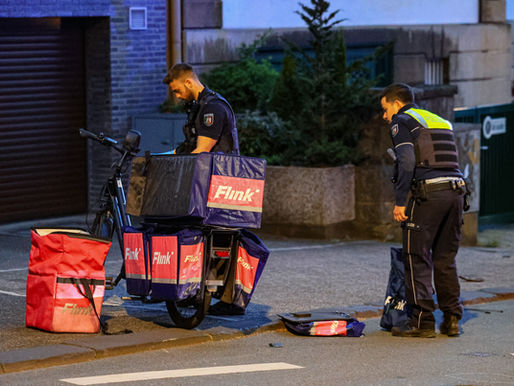 (W) Lieferdienst-Radfahrer bei Unfall schwer verletzt