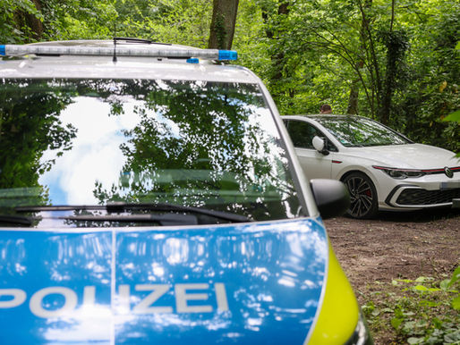 (SG) Flucht vor Polizei mit GTI endete im Ittertal