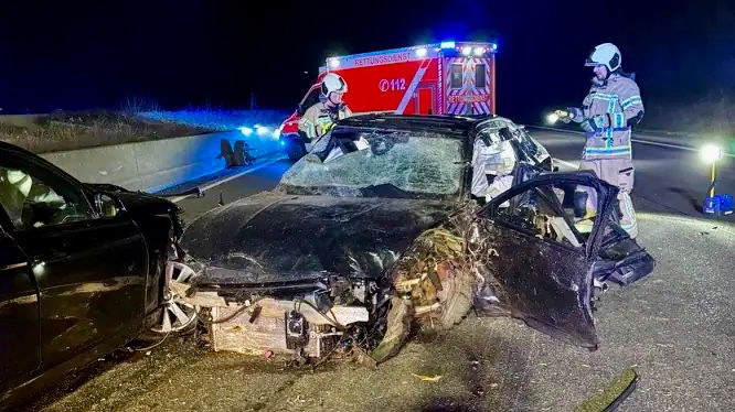 (RBK) Schwerer nächtlicher Crash auf A1