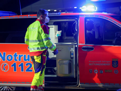 (SG) Zwei Schwerverletzte nach Motorradunfall