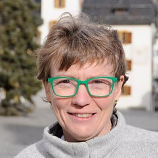 schweiz-diskussionen-rund-um-die-frau-69897-1211470594.jpg