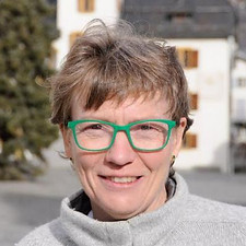 schweiz-diskussionen-rund-um-die-frau-69897-1211470594.jpg