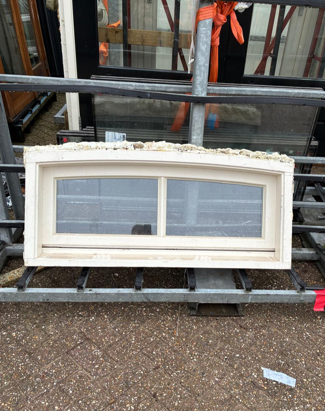 Toogkozijn met draaikiep raam | 123x52