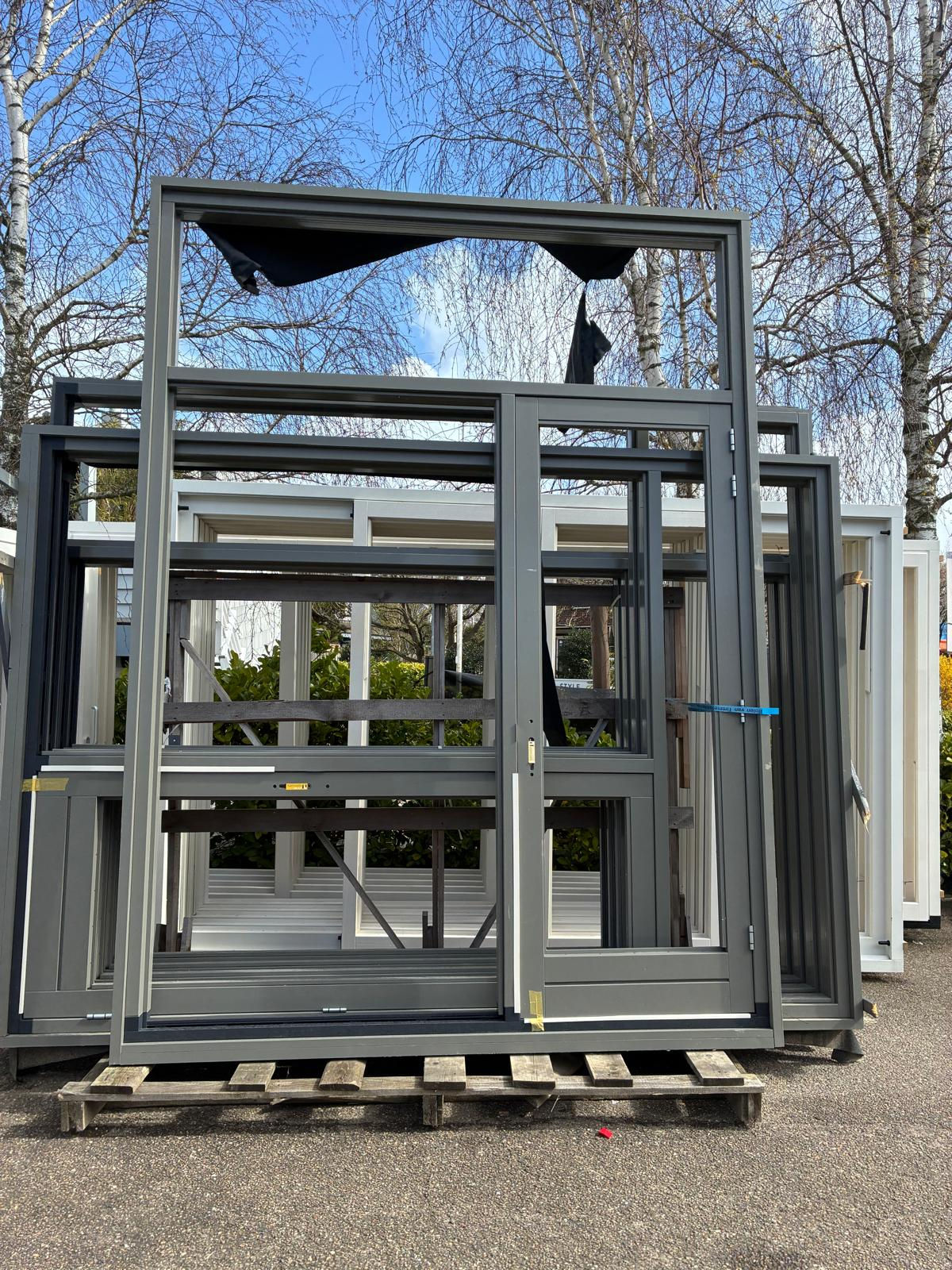 Hardhouten voordeur met zijlicht | 193x334