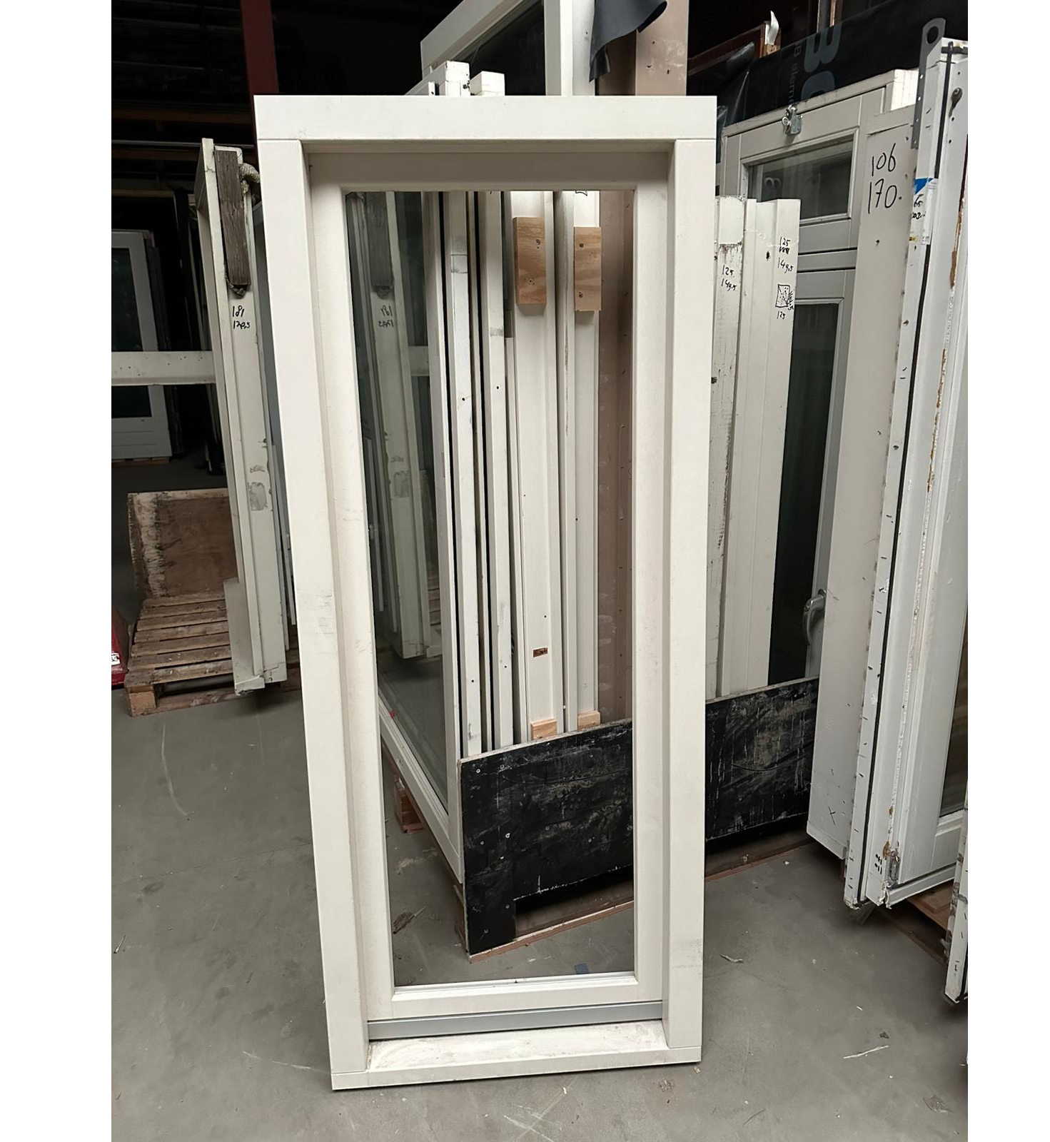 Kozijn met draaikiep raam, 73x178