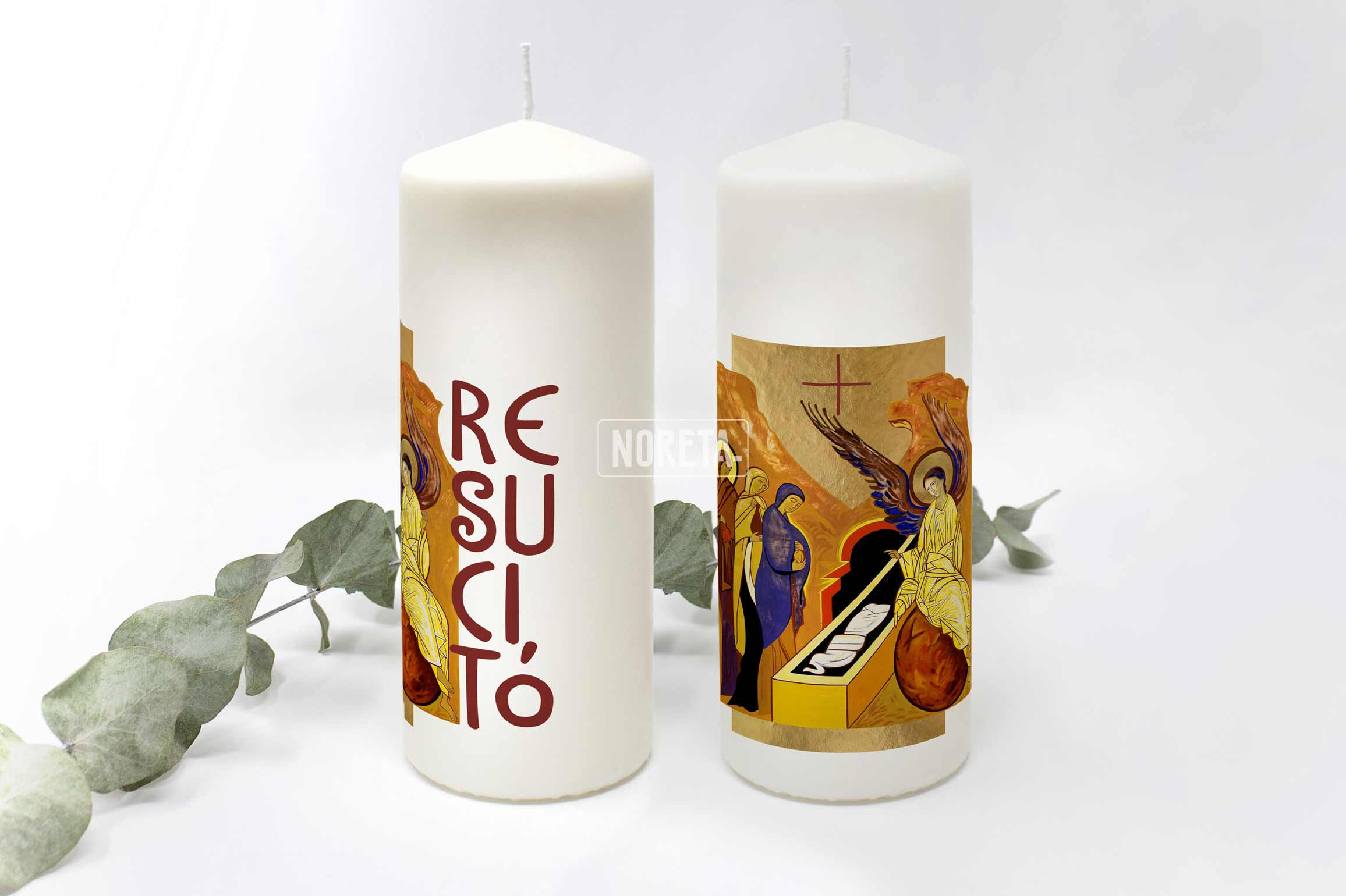 Velas de iglesia con icono de kiko argüello de la tumba vacía y letras resucitó, personalizadas