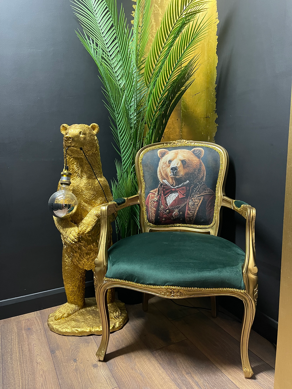 🐻 The Bear Chair – Bold, Regal, Unapologetically Majestic 🐻
