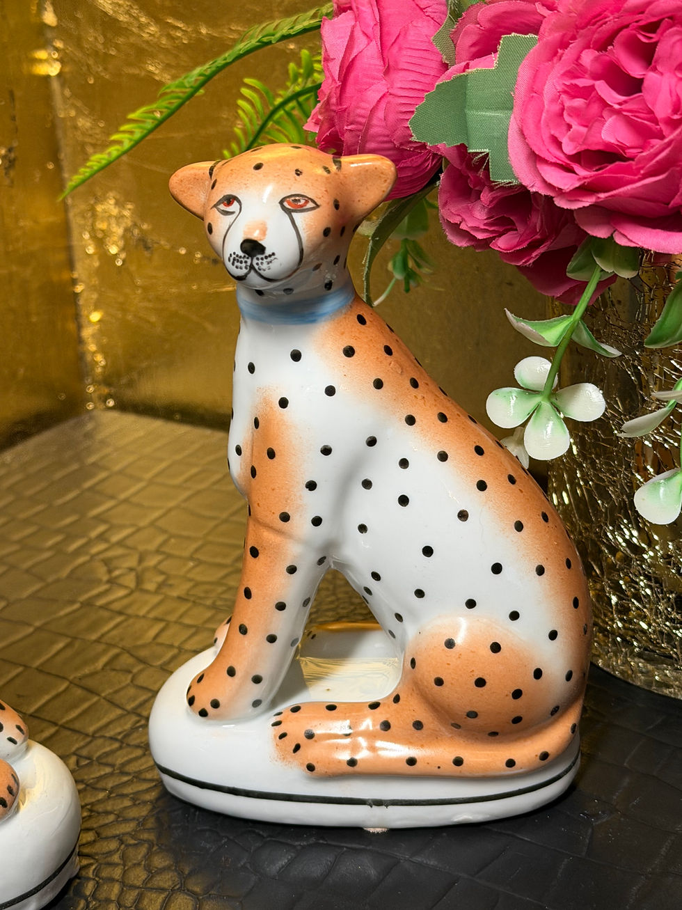 Thumbnail: Pair of Vintage Style Ceramic Sitting Leopards 16.5cm