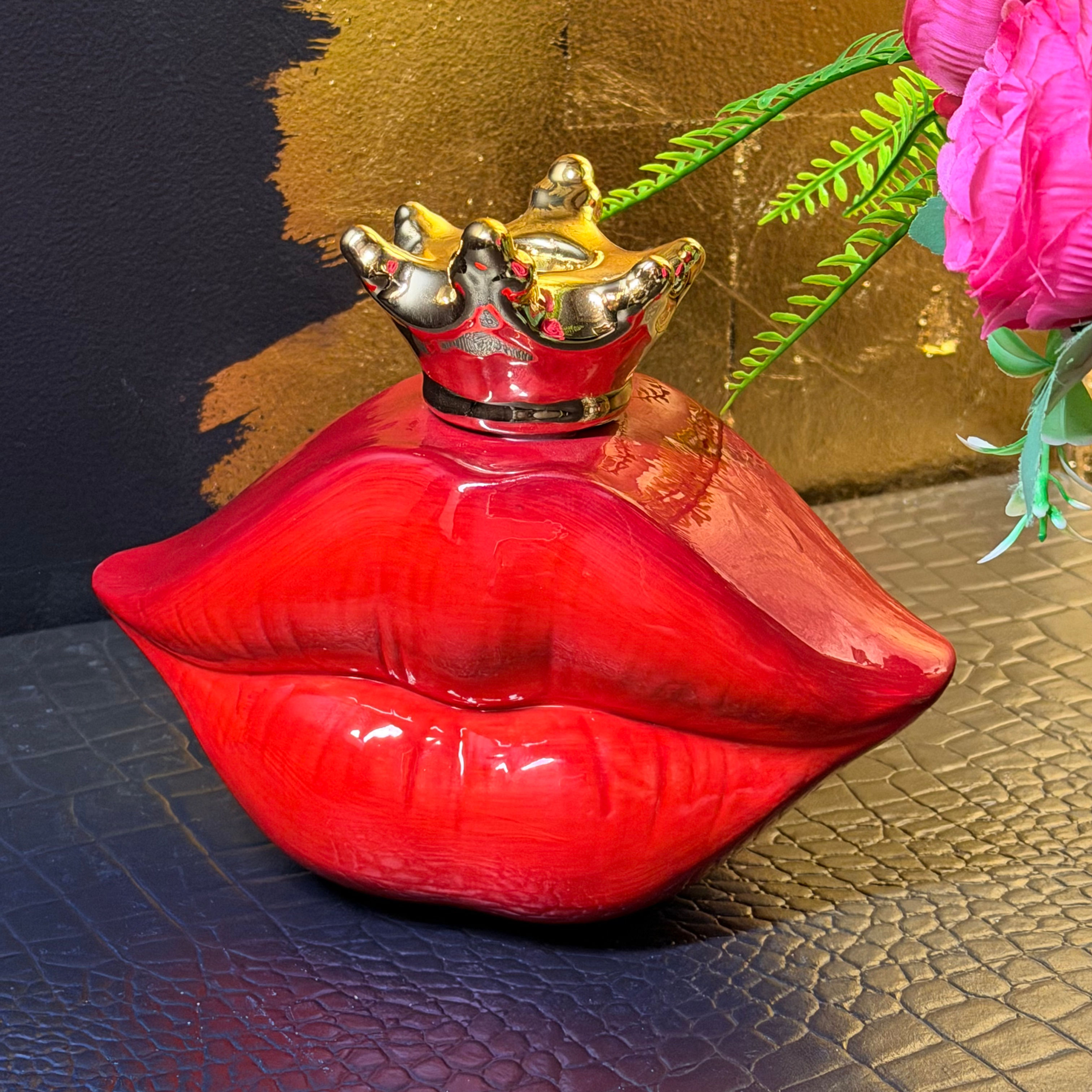 Large 3D "Queen of Lips" Red Ceramic Candle Holder
