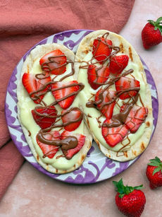 Zoet flatbread met vanille en aardbeien