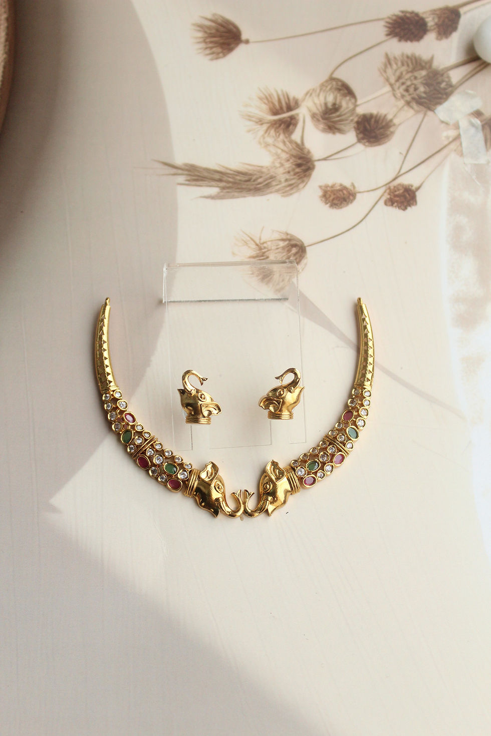 Thumbnail: Elephant Motif Hasli Necklace Set