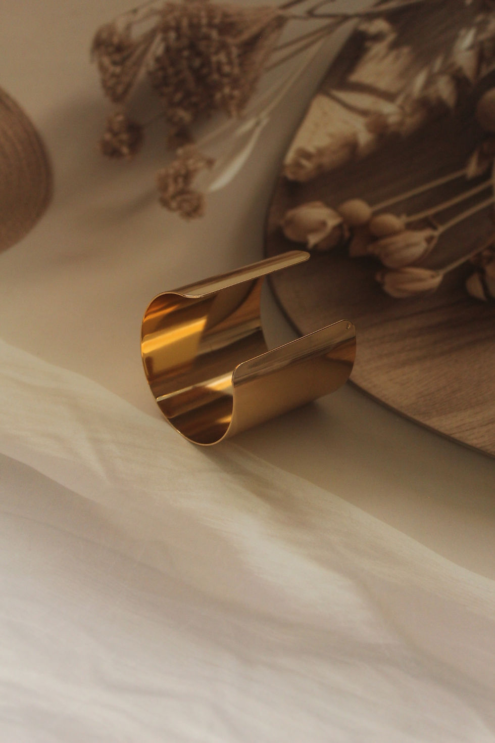 Thumbnail: Solid Open Kada Bracelet