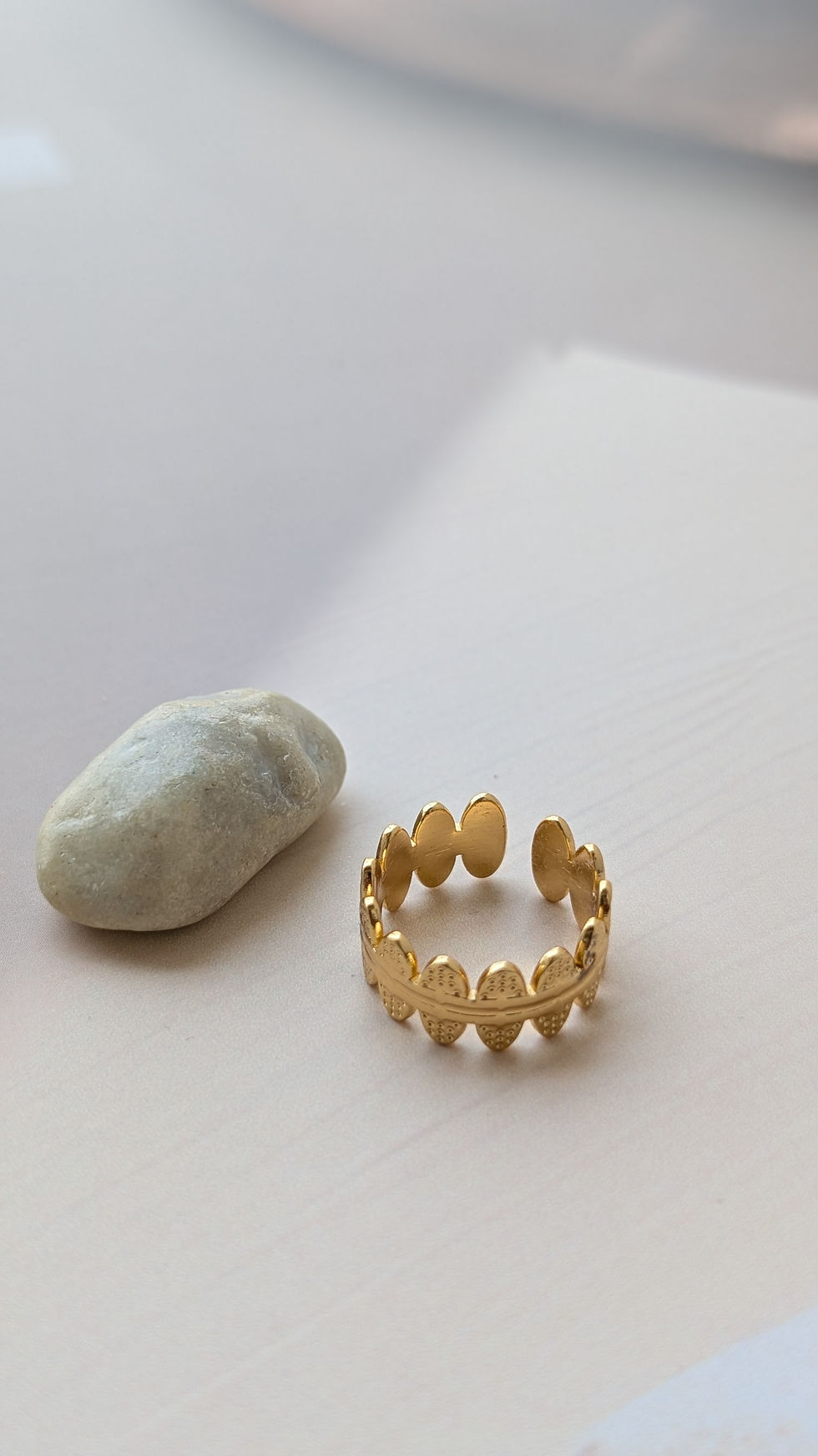 Thumbnail: Floral Band Ring