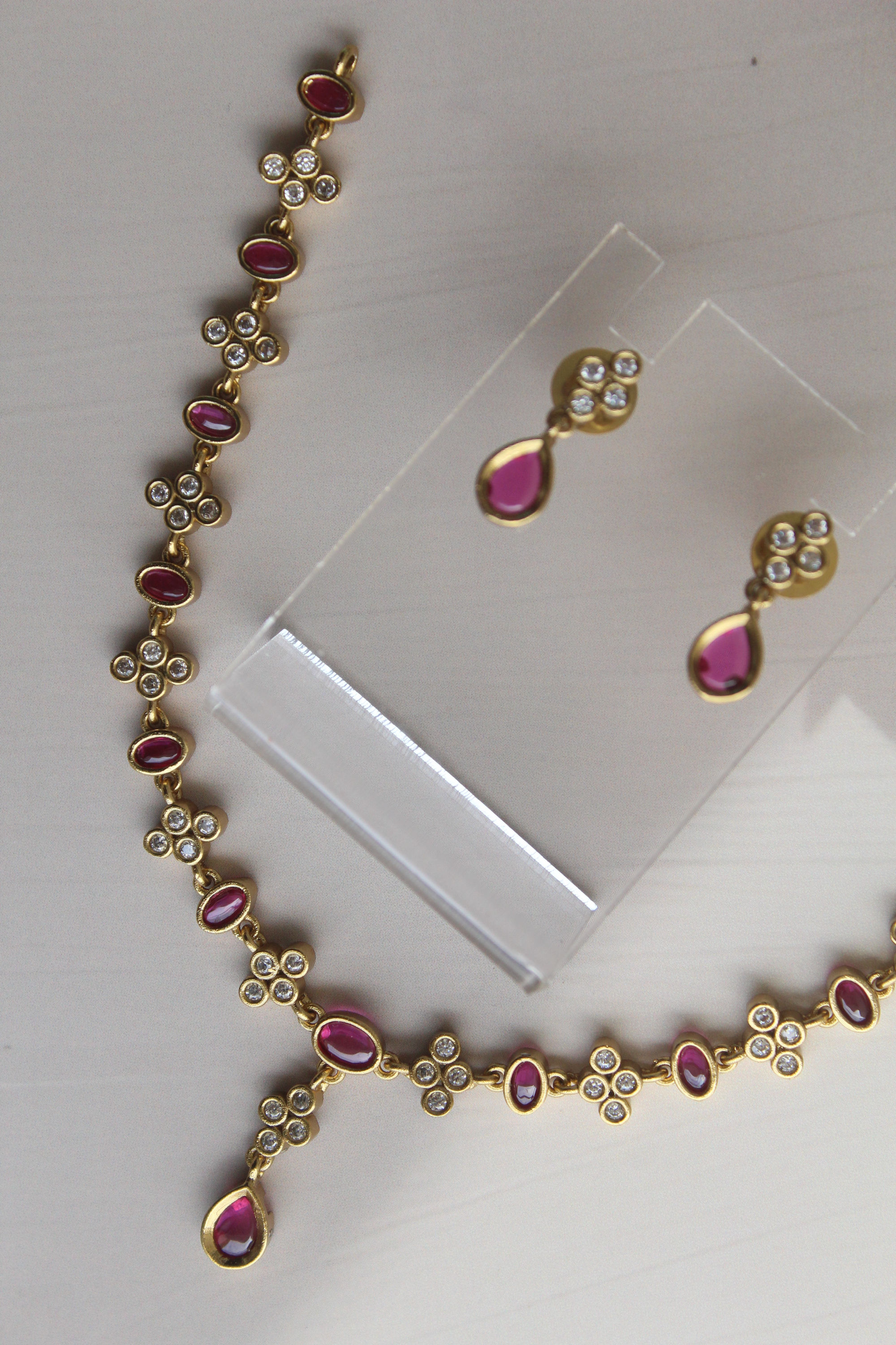 Oval Stone Drop Necklace
