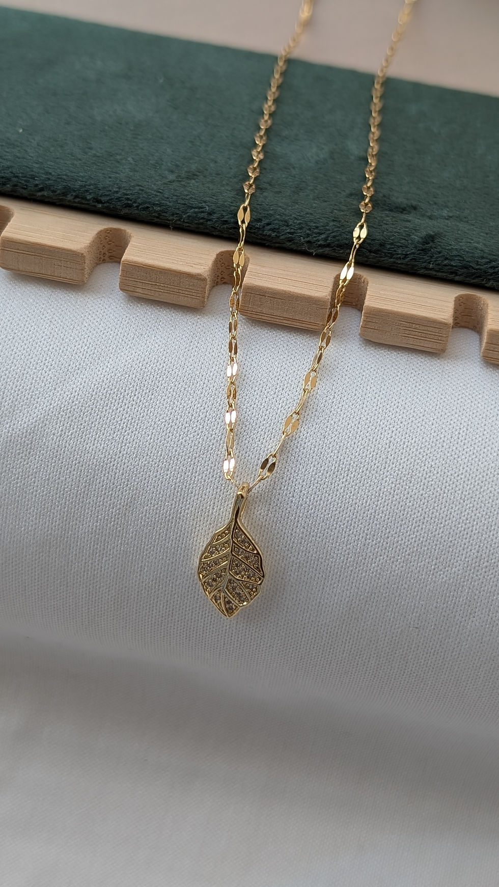 Thumbnail: Golden Leaf Spark Pendant