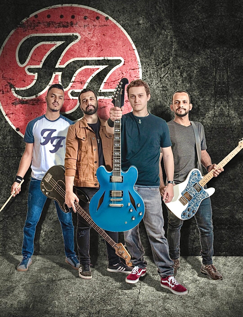 Show com UFOOS - FOO FIGTHERS COVER