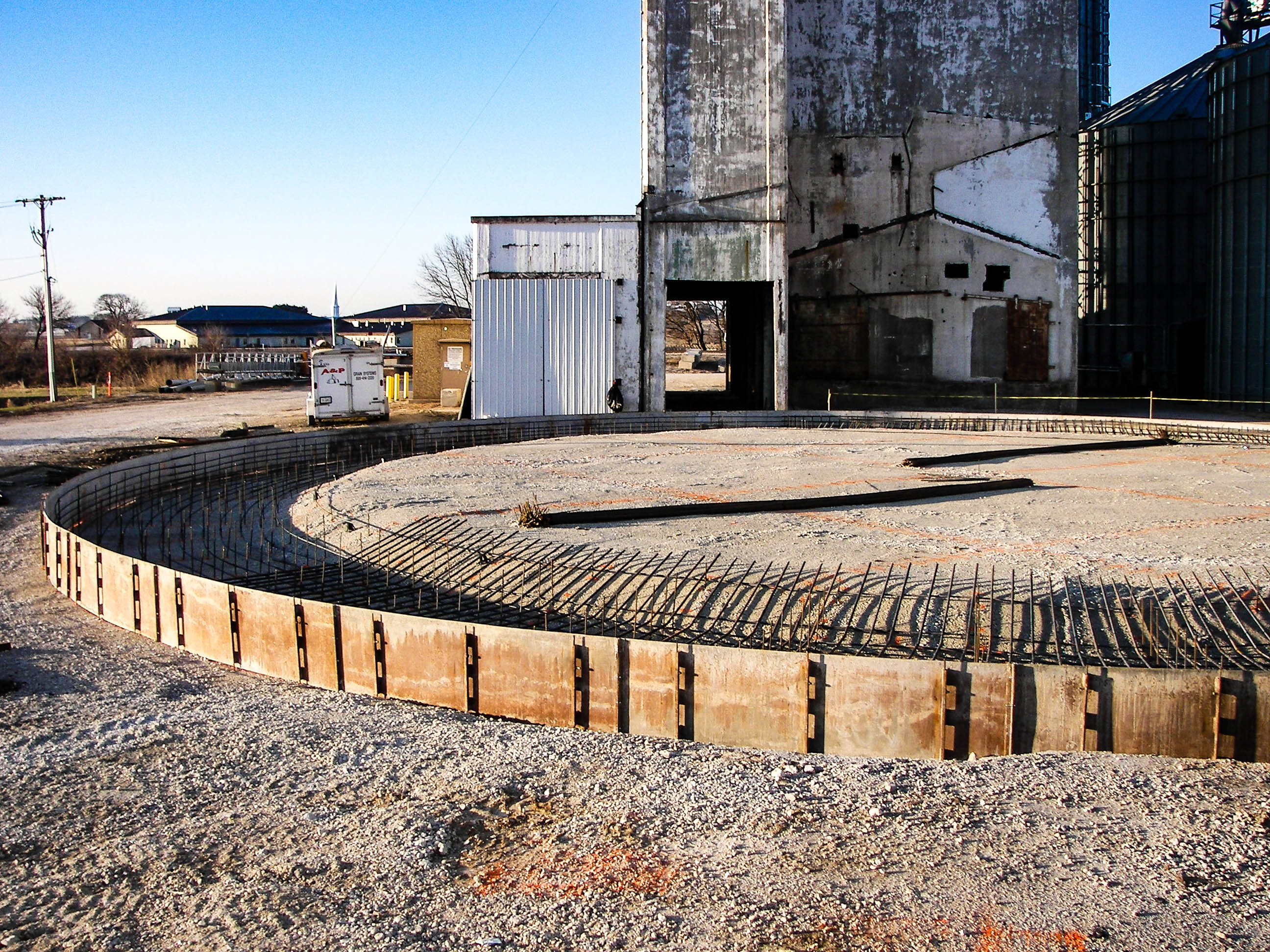 Services Vern's Farm Supply