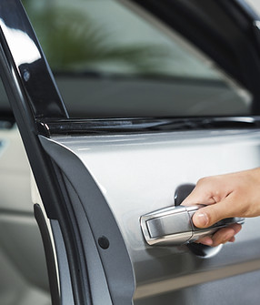 Porte de voiture d'ouverture