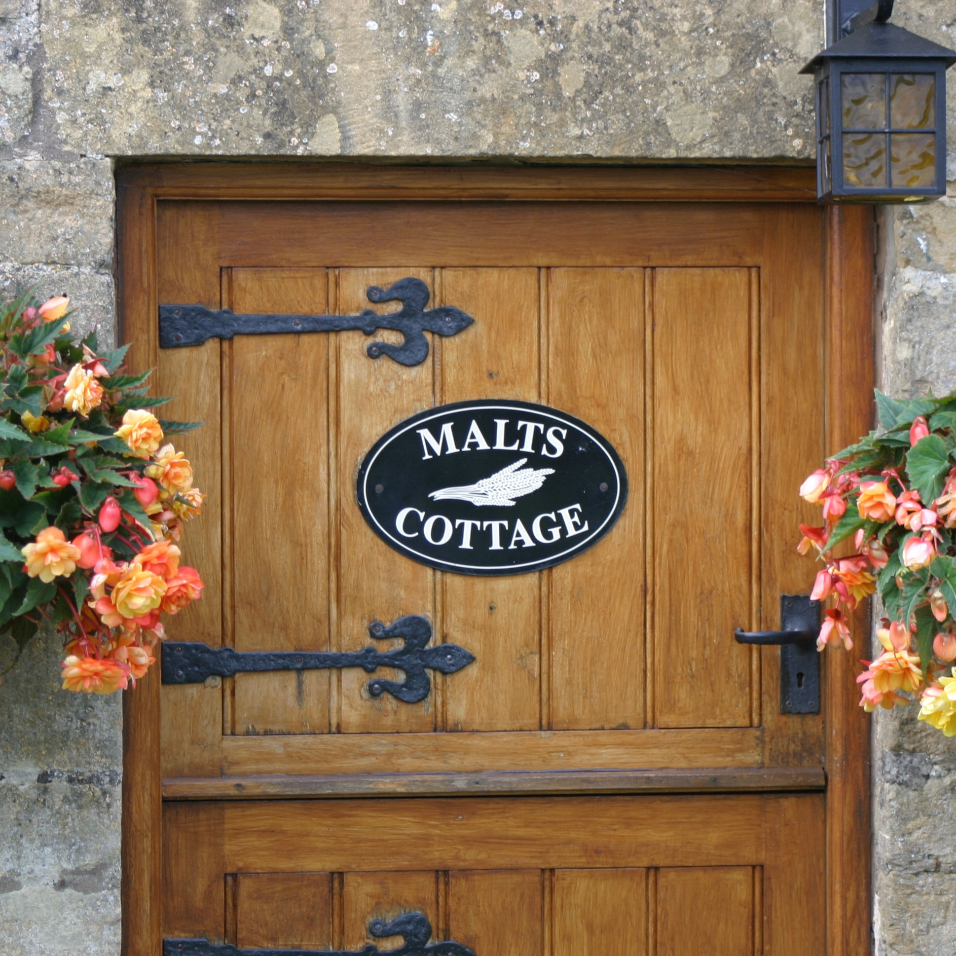 Personalised Classic Oval Signs