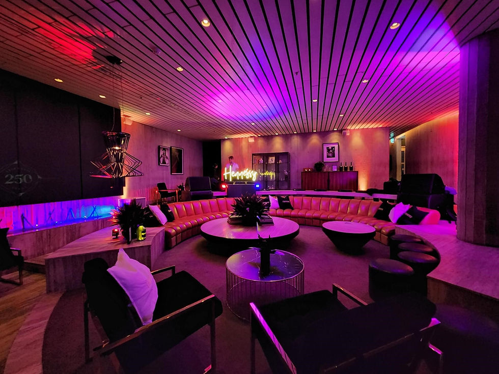 Penthouse-uplight-2