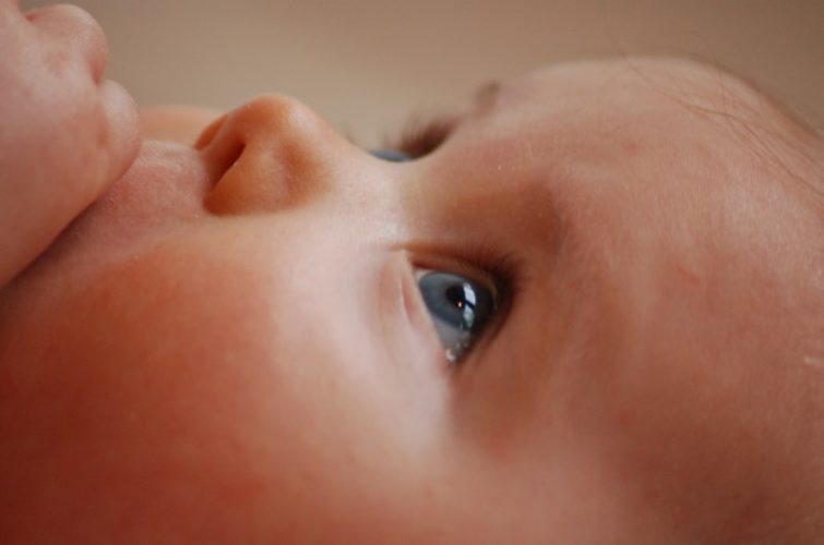 desenvolvimento-visual-bebe_pexels_porRasmusSvinding_800x530-e1576844877317.jpg