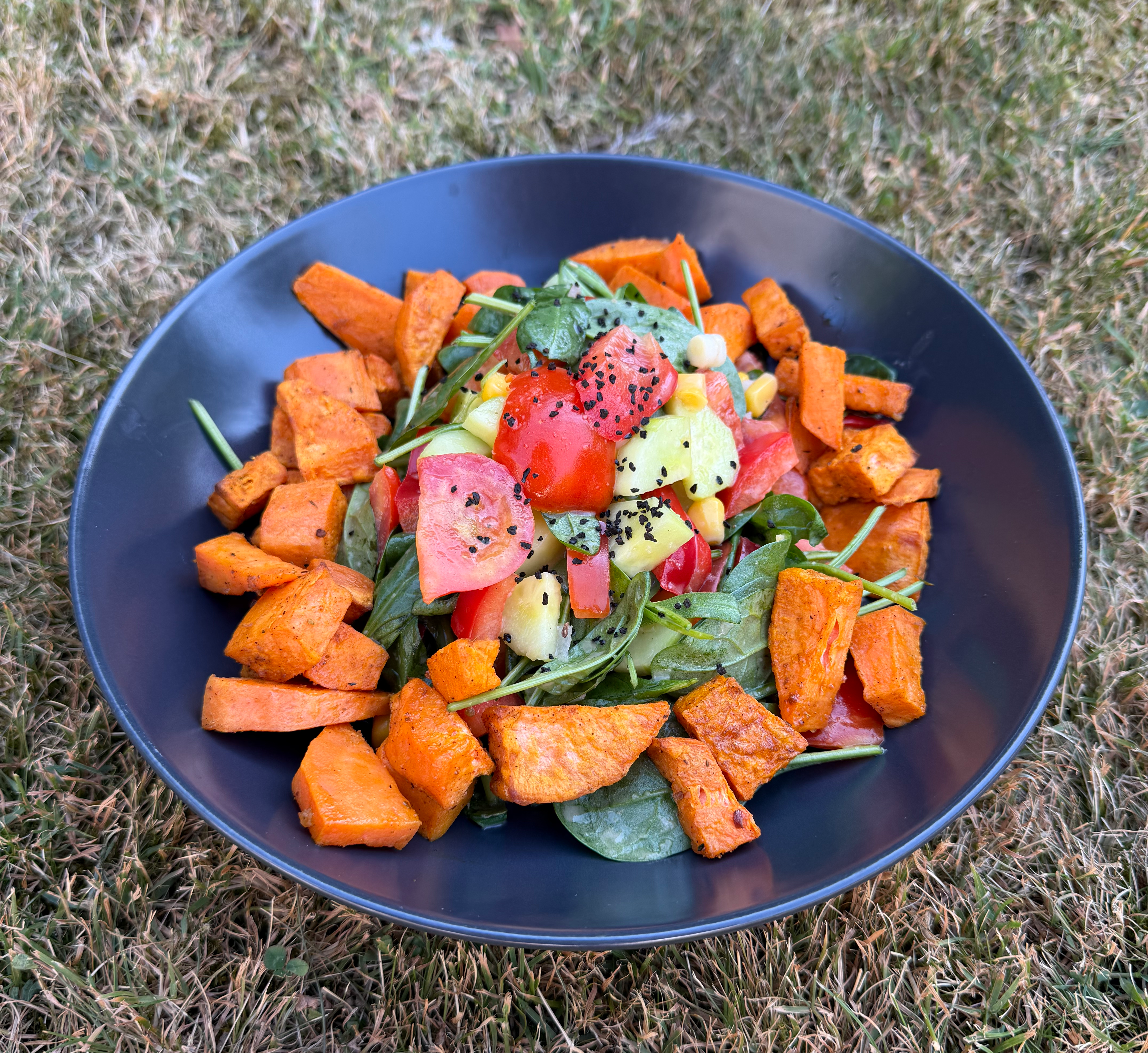 Spinatsalat mit Bacon und Süßkartoffel | Zeltcampingkids