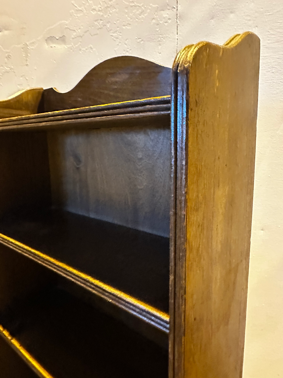 Thumbnail: Compact Graduated Oak Bookcase