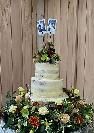 wedding cake meadow flowers