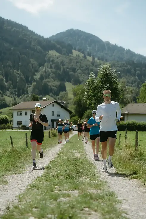 hht-allgaeu-tri-kult-camp-2-hindelang-day.webp