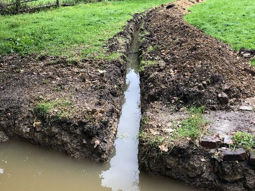 Large garden drainage - Cobham - image 14