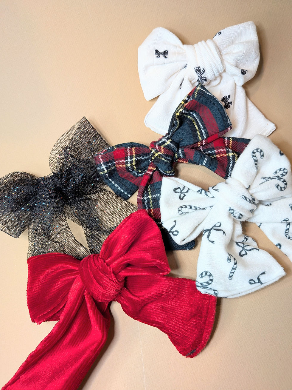 Thumbnail: Holiday clip big bows