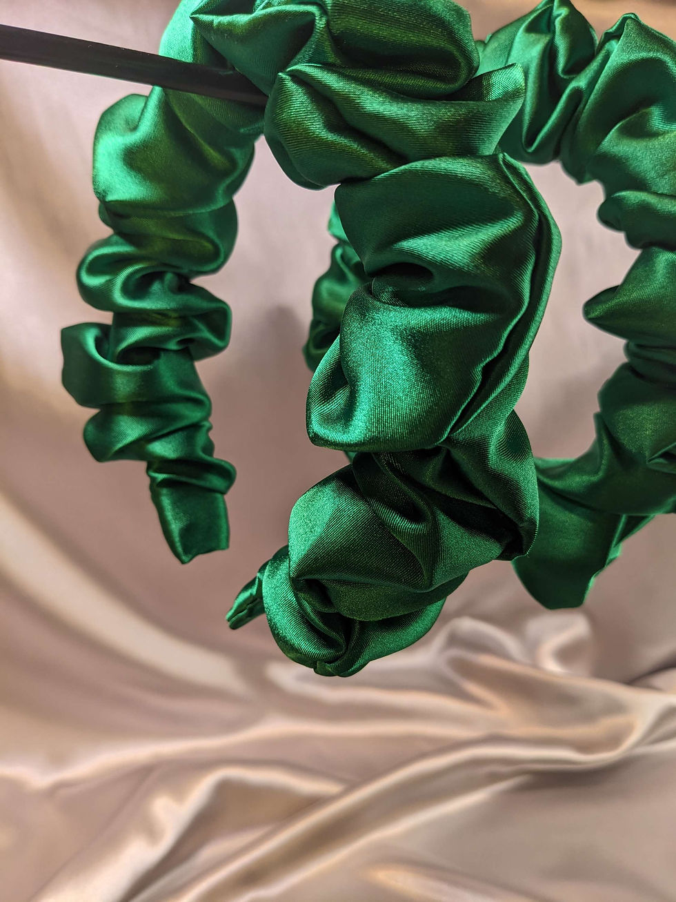Thumbnail: Scrunch satin, emerald green headband 