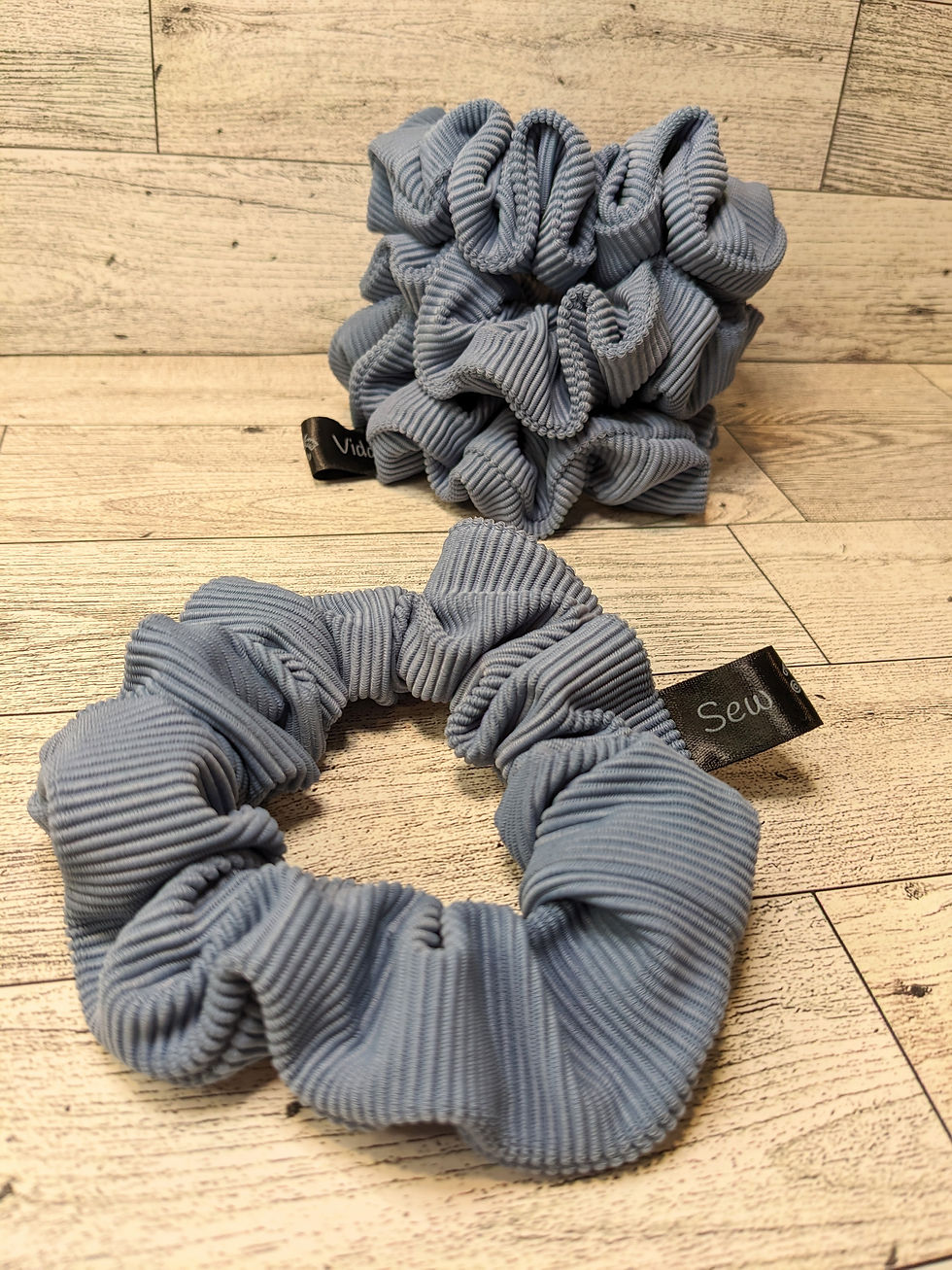 Thumbnail: Swim, water resistant scrunchies