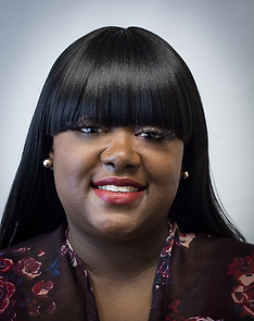 Victoria Headshot.png