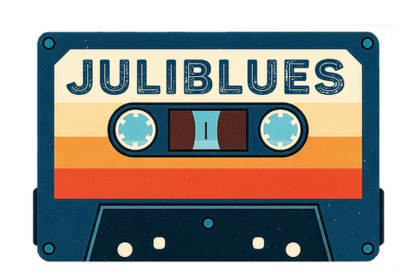 Juliblues_Kassette_Schriftzug.png