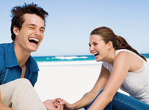 Couple Rire à la plage