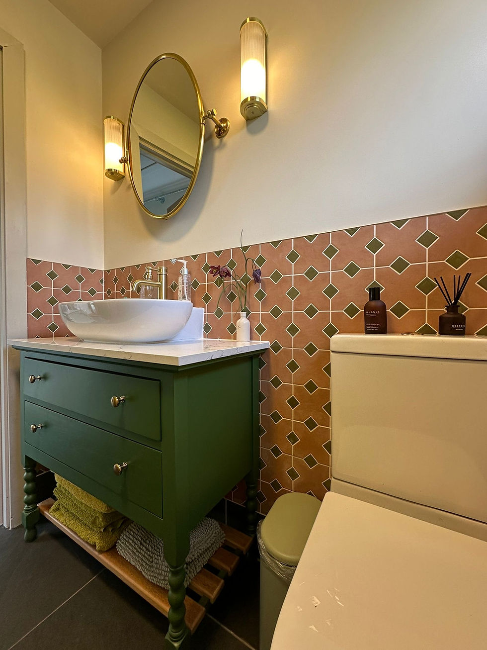 Thumbnail: Traditional Bathroom Vanity Units