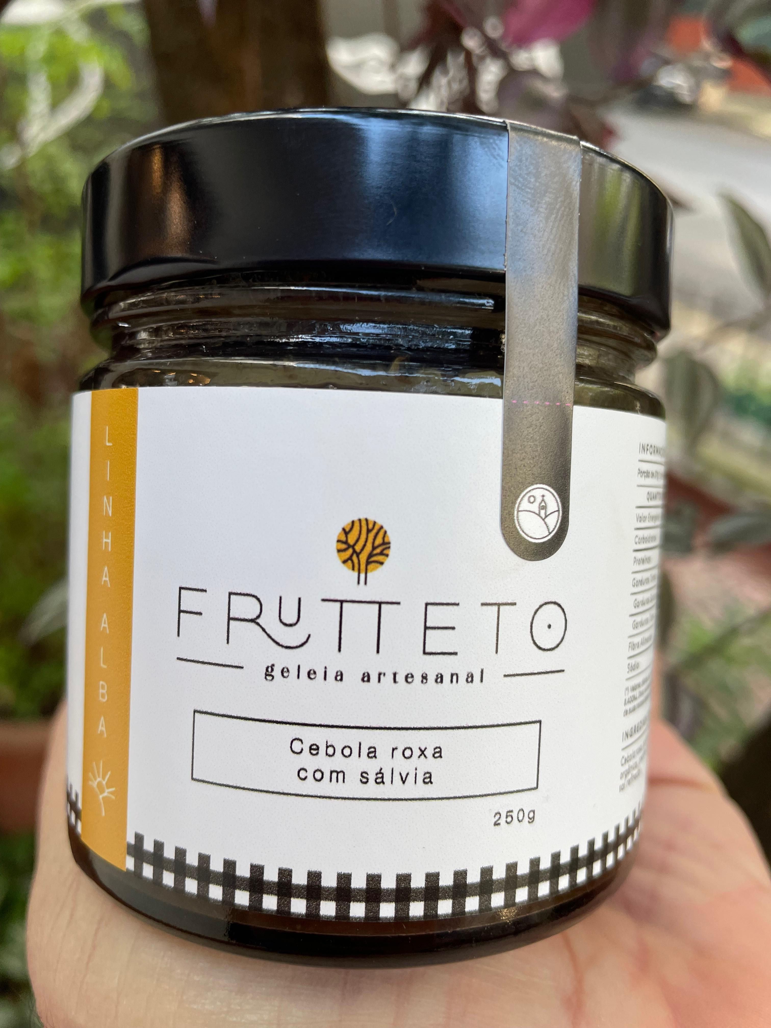 CEBOLA ROXA COM SÁLVIA