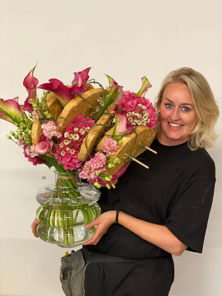 Geertje Stienstra Flower Circus.jpeg