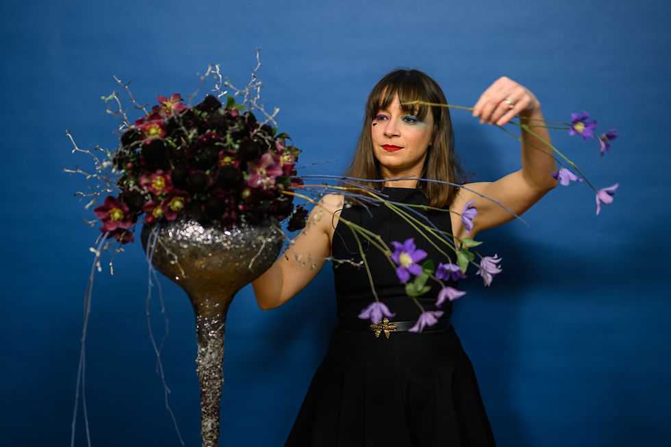 Love Isn’t a Fairy Tale. It’s a Riot. 🖤🥀 – Claudia Tararache’s Valentine’s Show