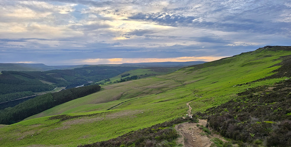 Bleaklow at far end. The day is nearly over and so is my hike. Beautiful skies to remember the day.