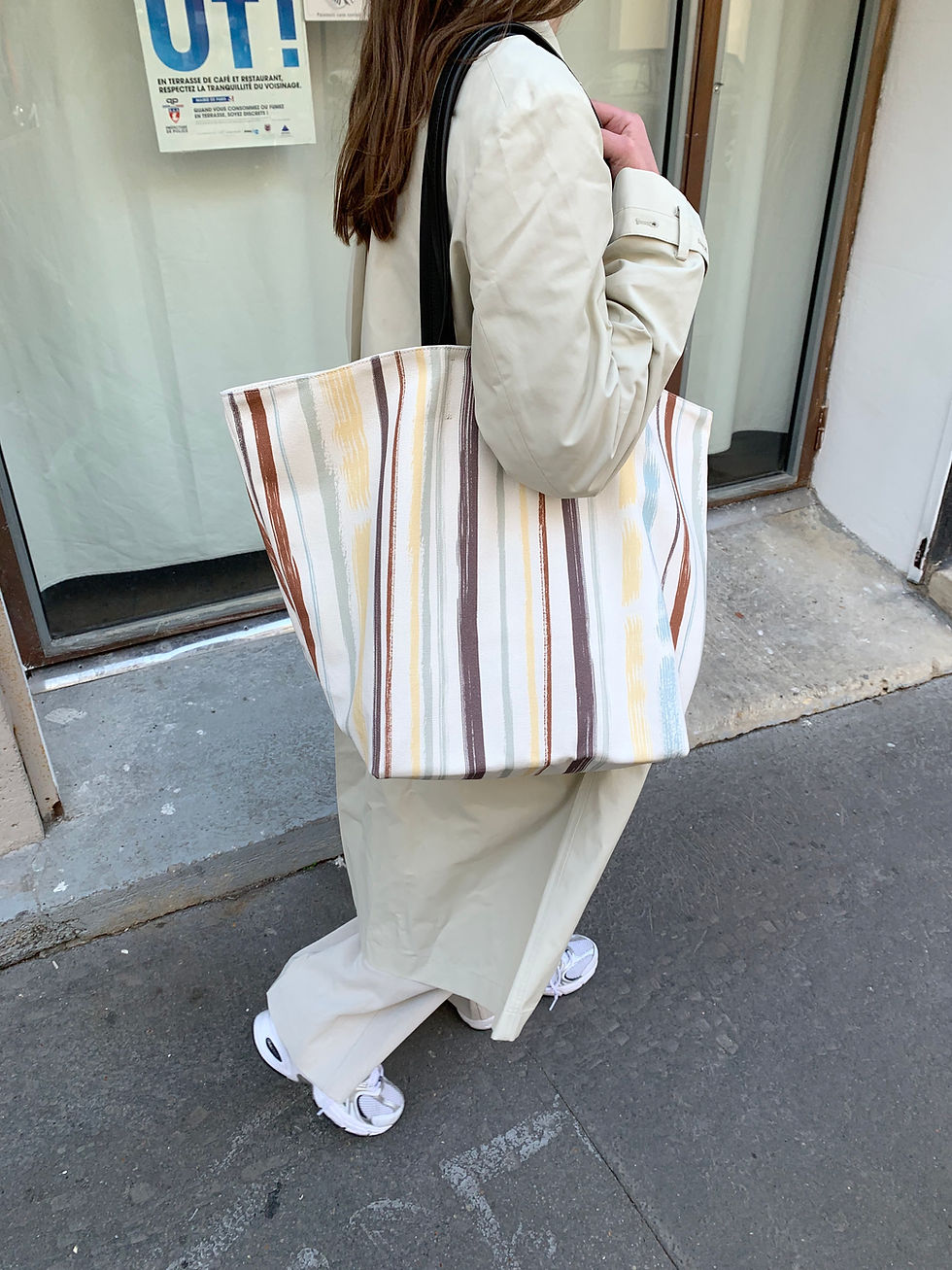 Thumbnail: L Daily Bag