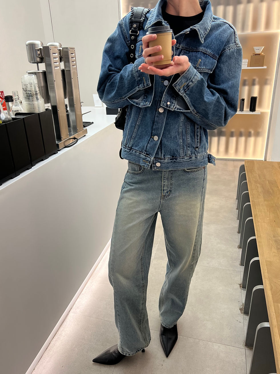 Thumbnail: Curved Seam Jeans