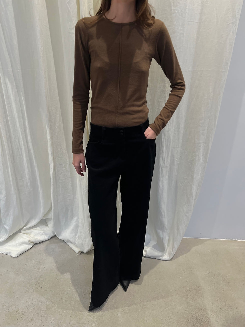 Thumbnail: Fitted Line Top (2colors)