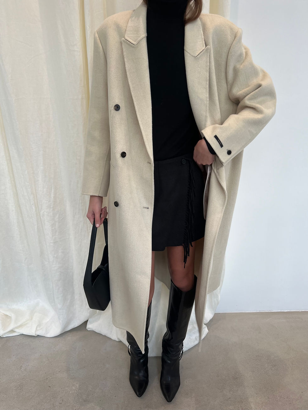 Thumbnail: Handmade Oversized Wool Coat (2colors)