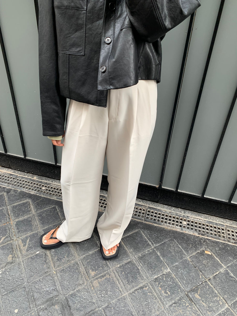 Thumbnail: Pleated Trousers (2colors)