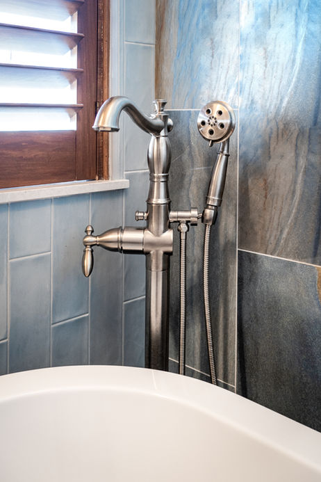 Azul Bath Oasis - Primary Bath