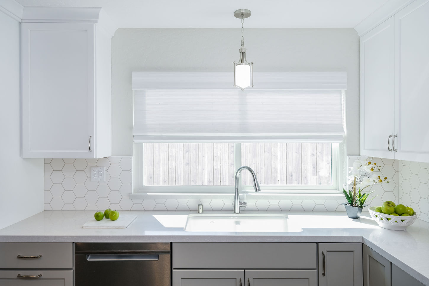 Encina Elegance - Kitchen