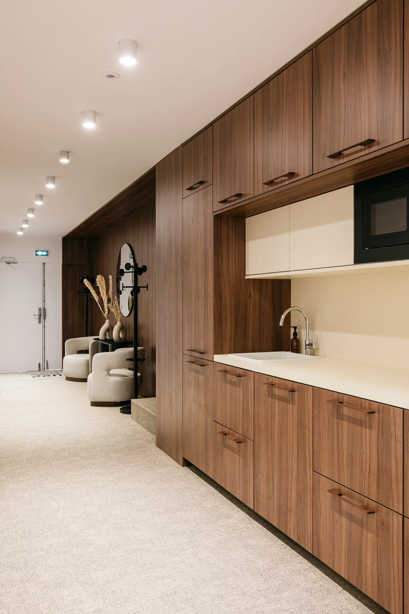 U.Design-55-Rue-Ampere-7.jpg.webp